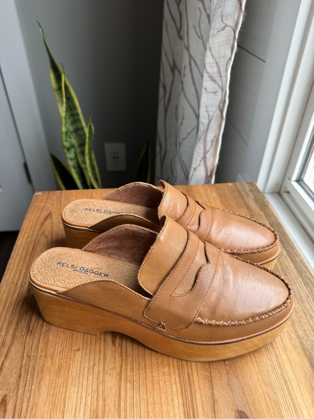 Kelsi Dagger Clogs Shoes 9.5 - Picture 5 of 8
